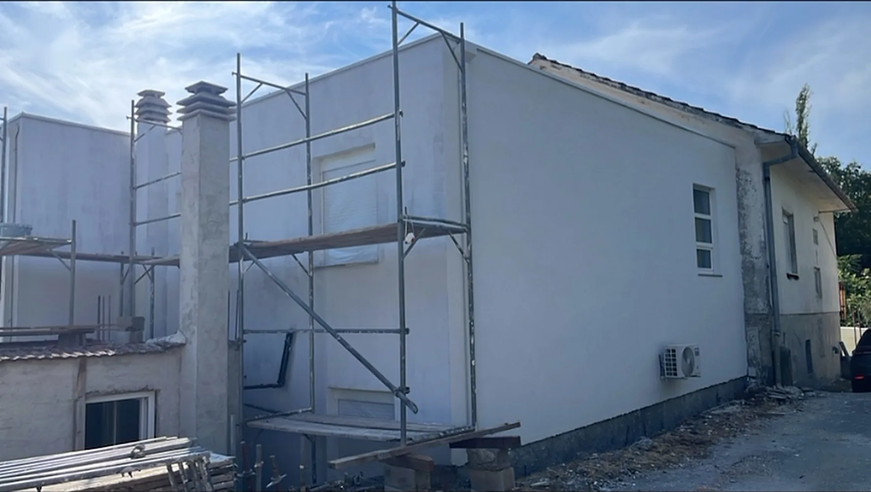 Metković – bočna strana s novom fasadom